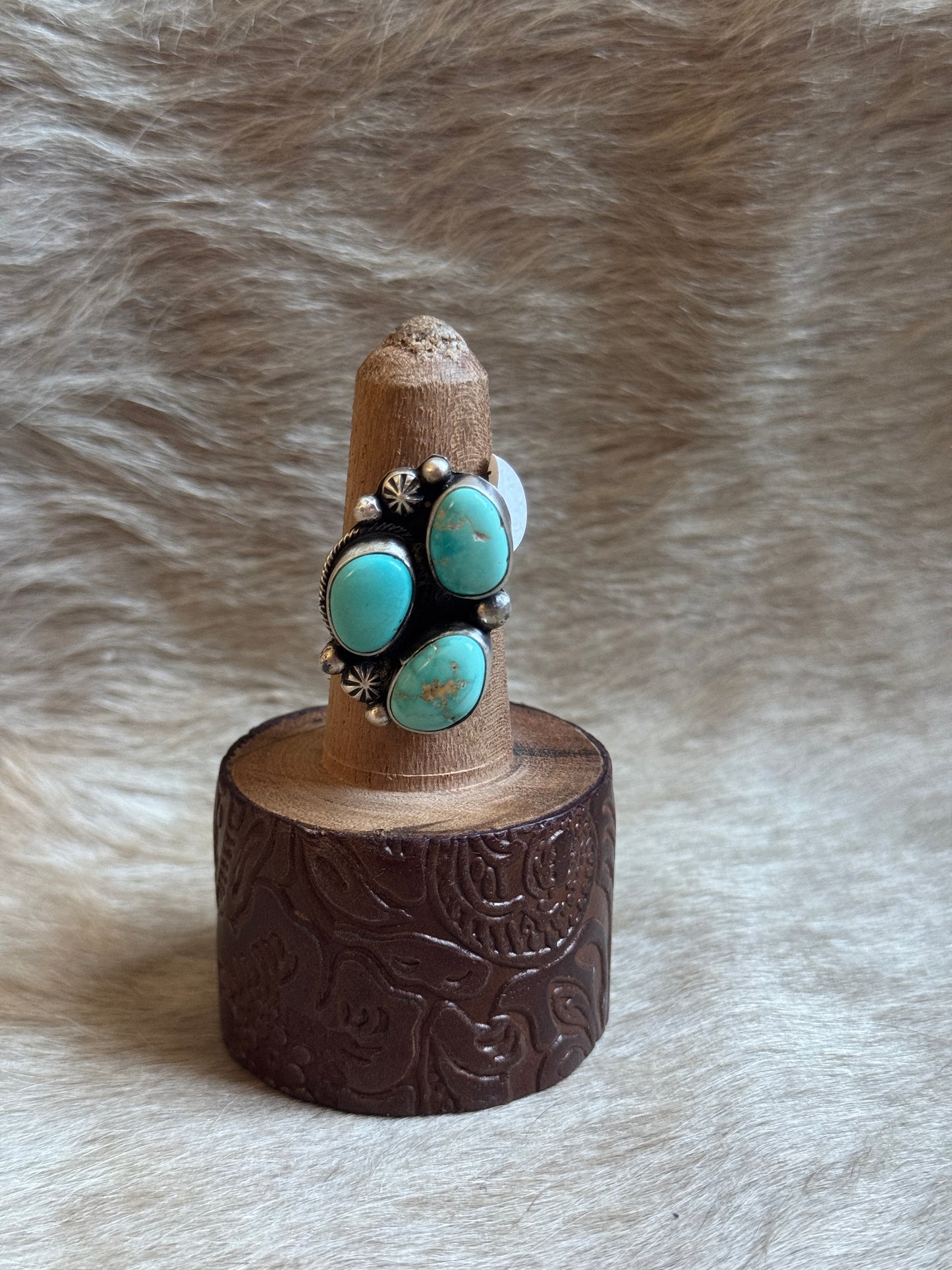 Adjustable 3 stone Kingman Ring