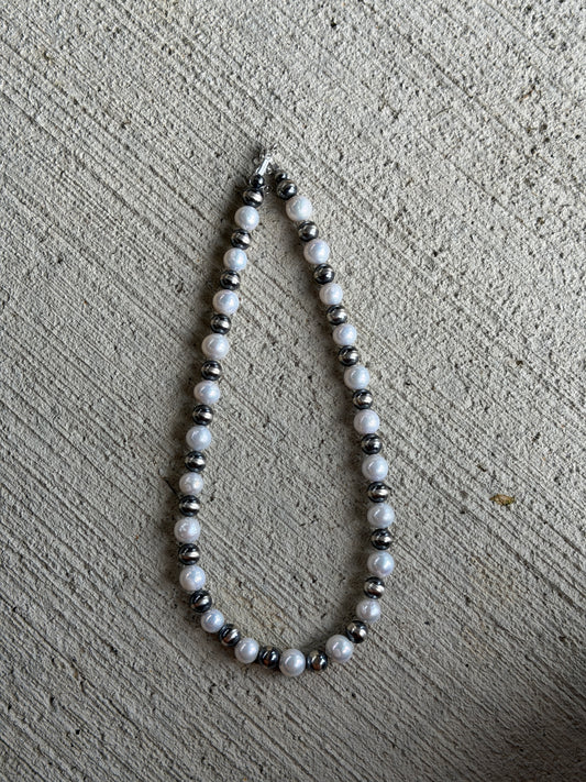 17-18.5" Freshwater Pearl