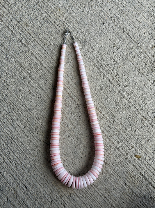 17.5-19" Graduated Pink Conch