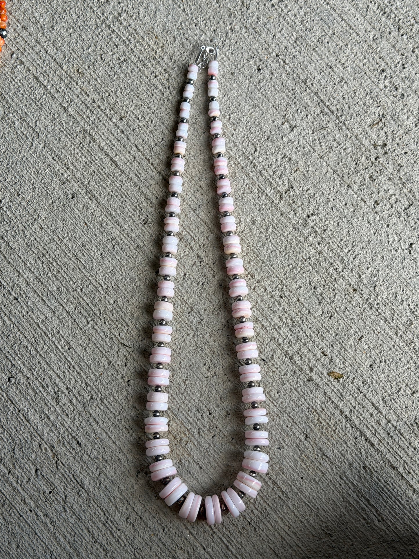 23-24.5" Graduated Pink Conch