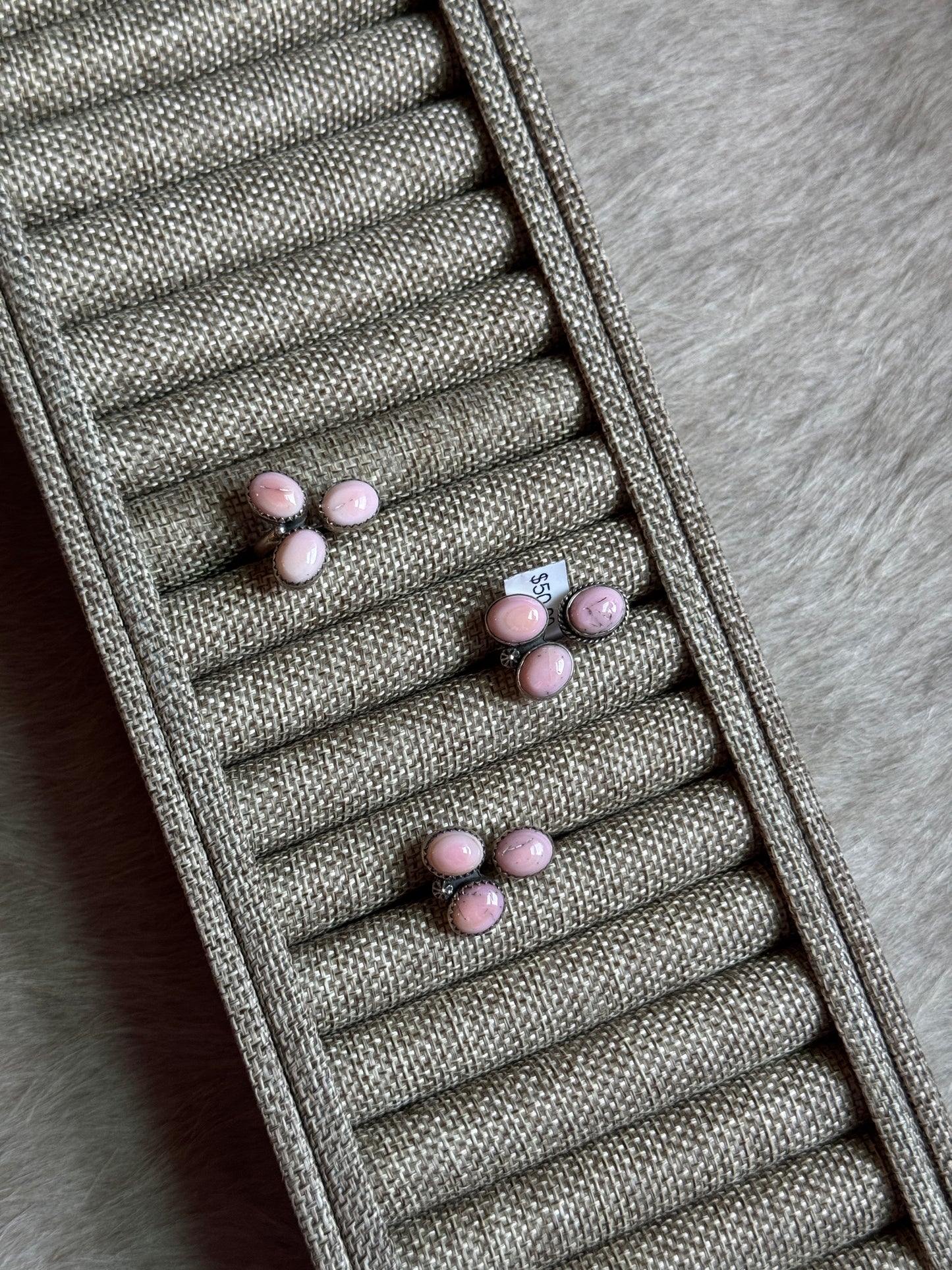 Adjustable 3 Stone Pink Conch