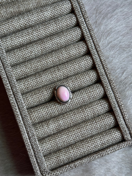 Sz 6 Pink Conch Ring