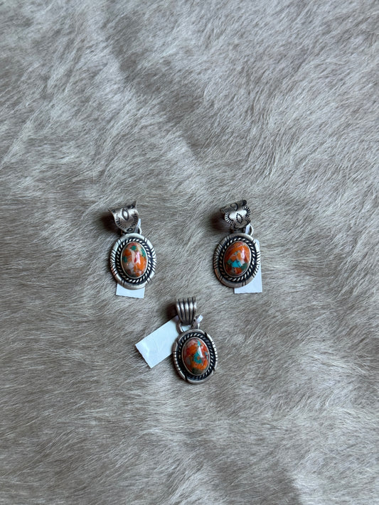 Kingman Spiny Pendant Oval