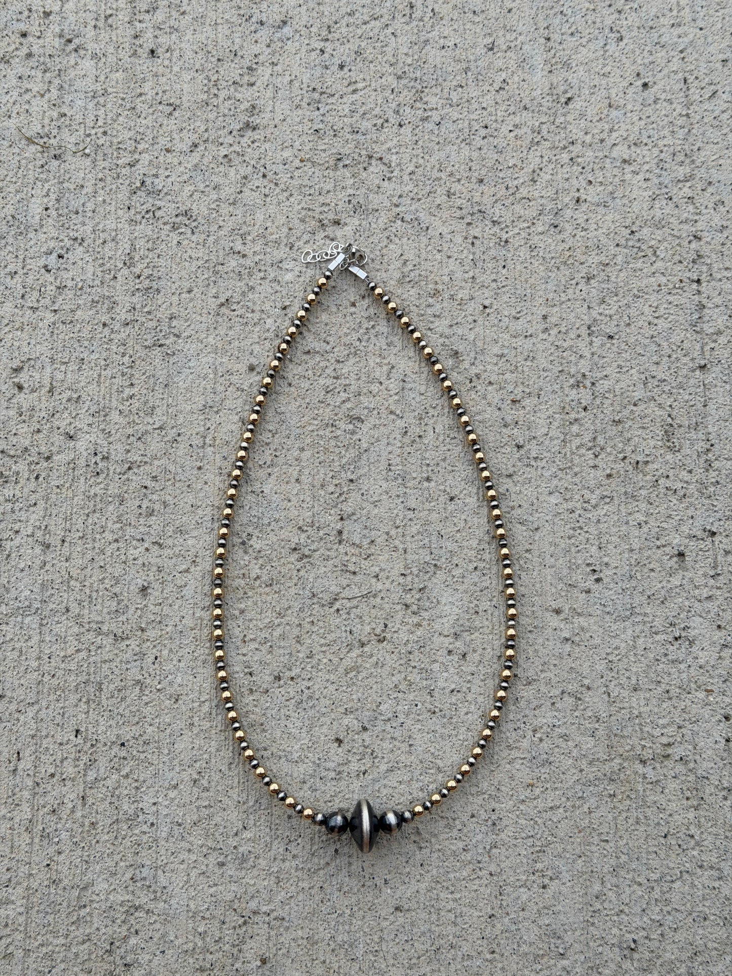 17-19" Pearl & Gold
