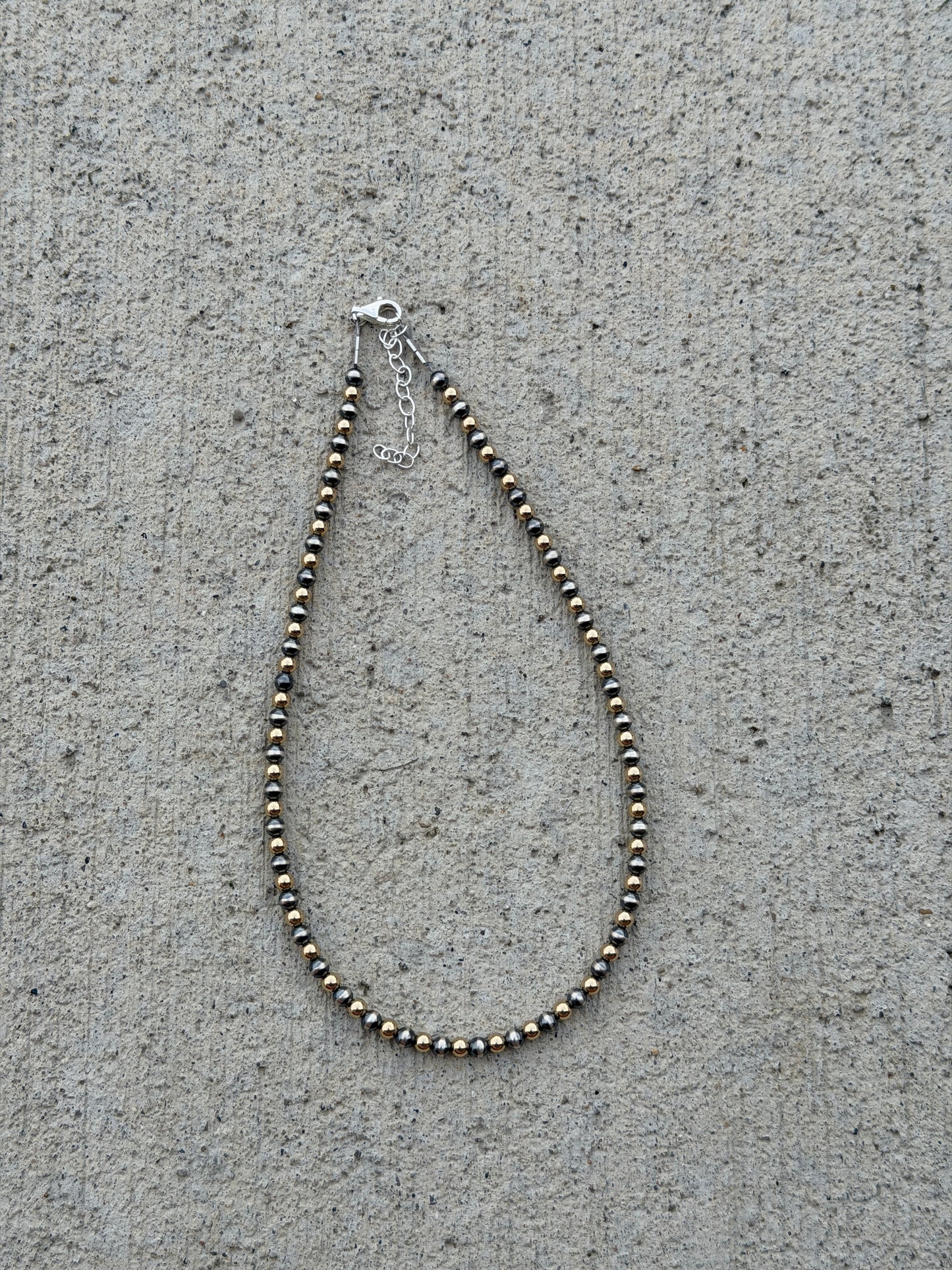 14-16" Pearl & Gold