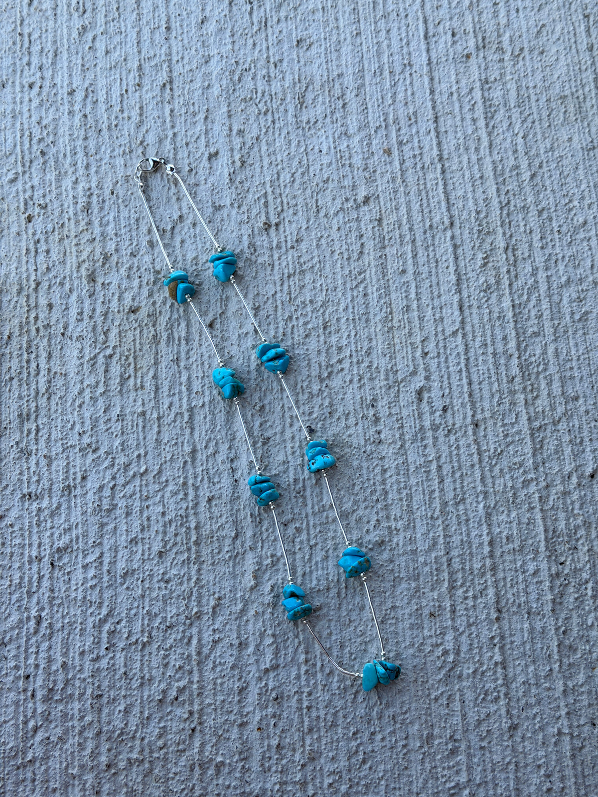 17" Liquid Silver & Turquoise Chip
