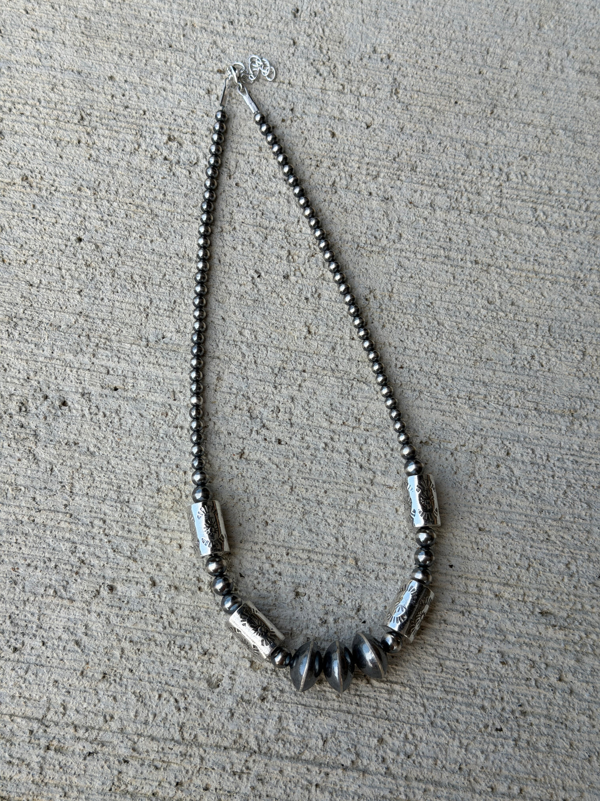 16-17.5" Pearl, Saucer & Barrel Beads