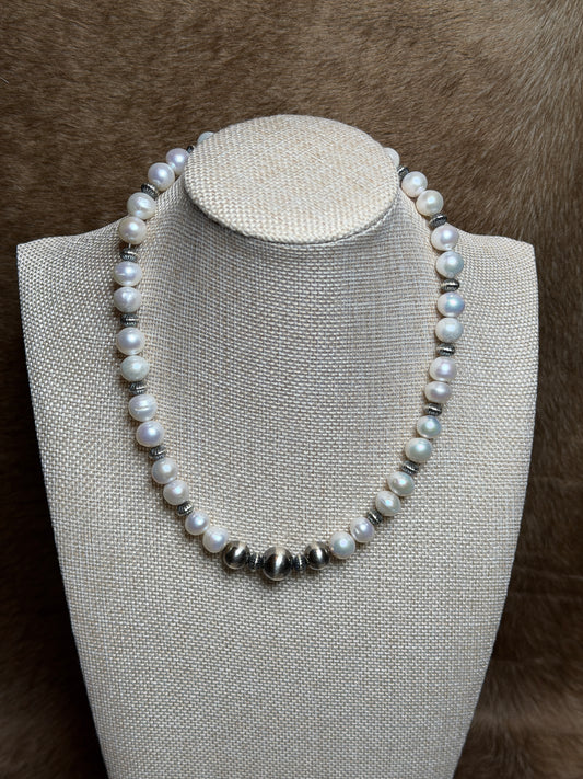 17-18.5" Freshwater Pearl