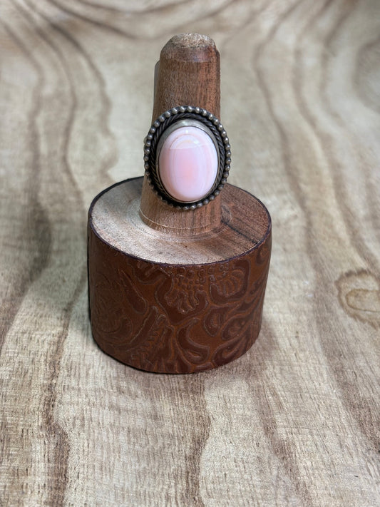 Sz 9 Pink Conch Ring