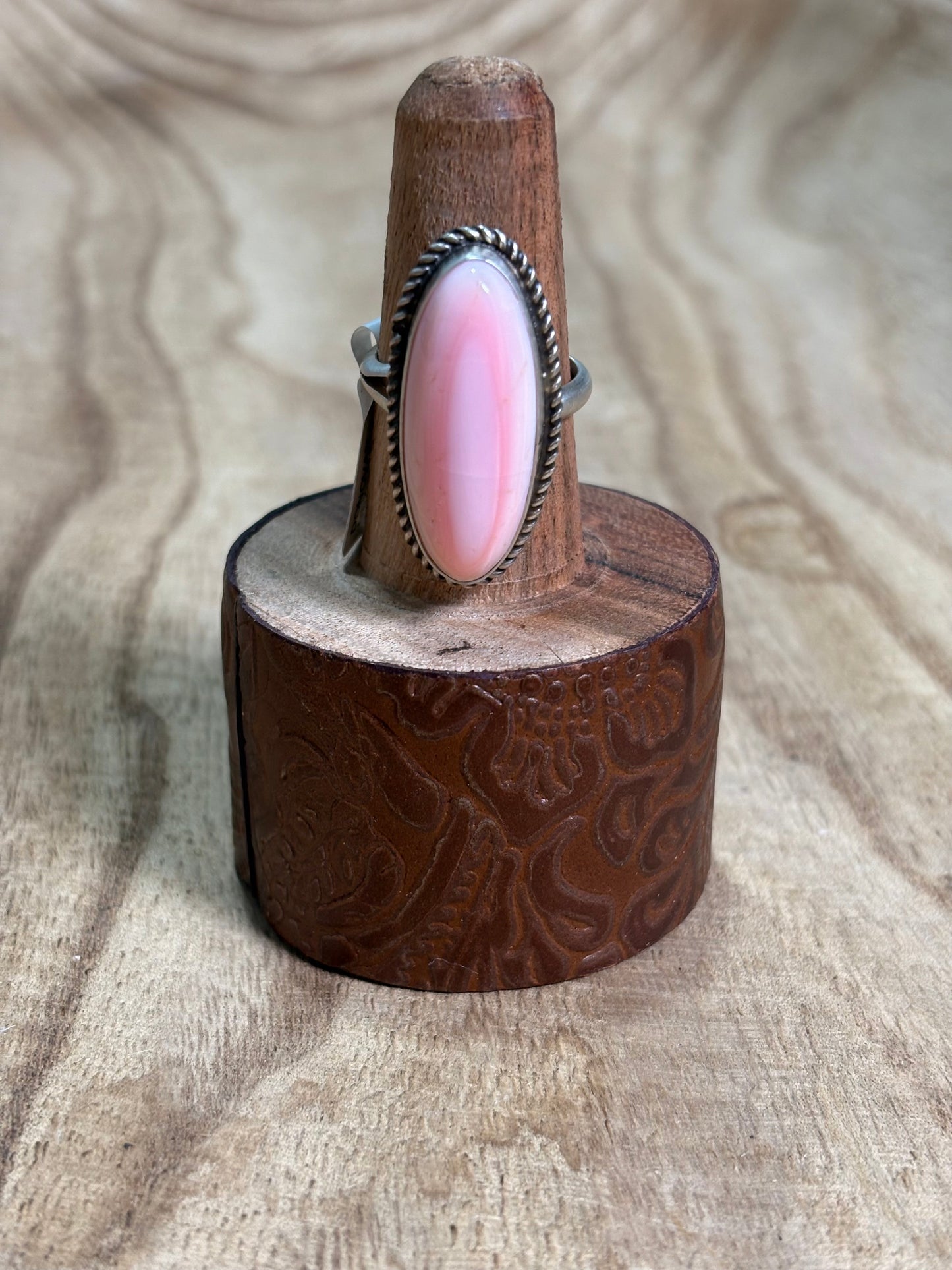Pink Conch Adjustable Ring
