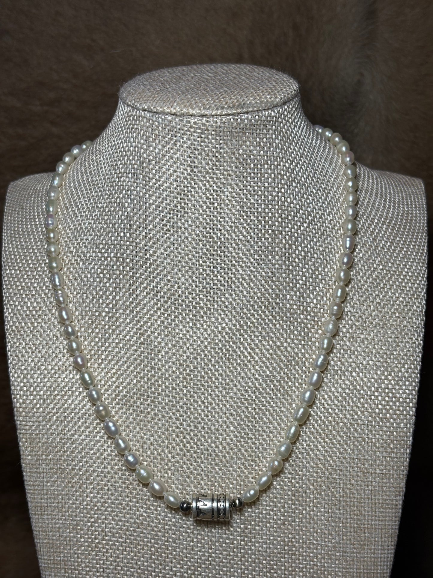 18” Freshwater Pearl & Barrel Brad