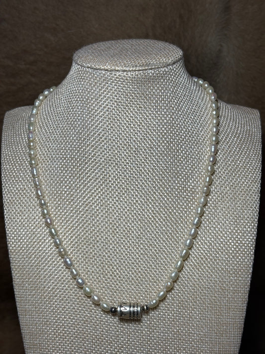 18” Freshwater Pearl & Barrel Brad