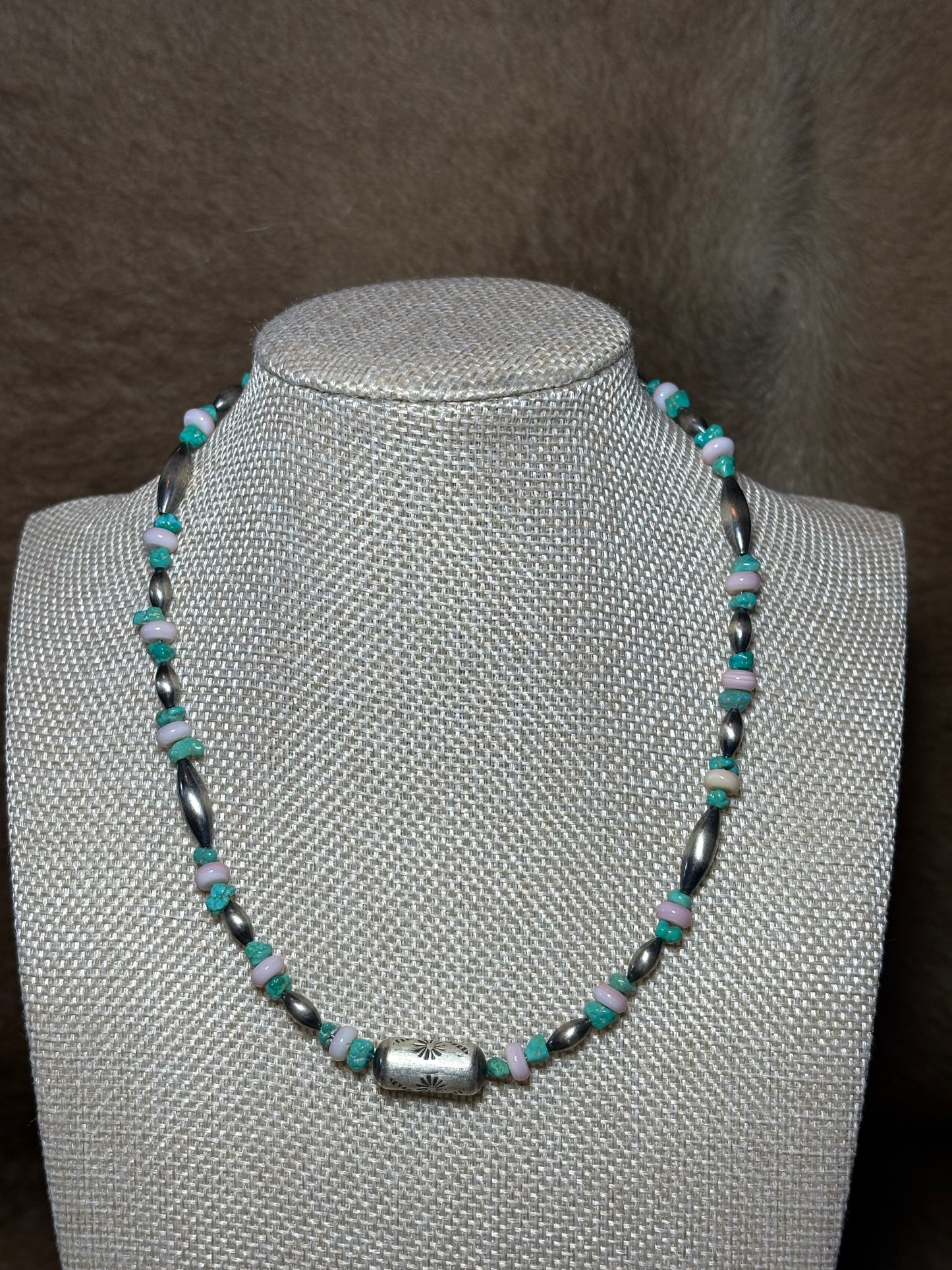 15.5-17" Emerald Valley, Pink Conch & Barrel Bead