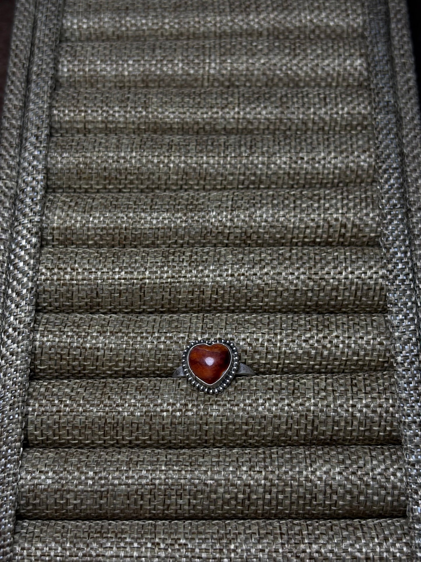 Sz 8 Red Spiny Heart Ring