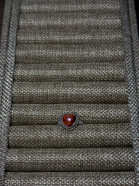 Sz 8 Red Spiny Heart Ring