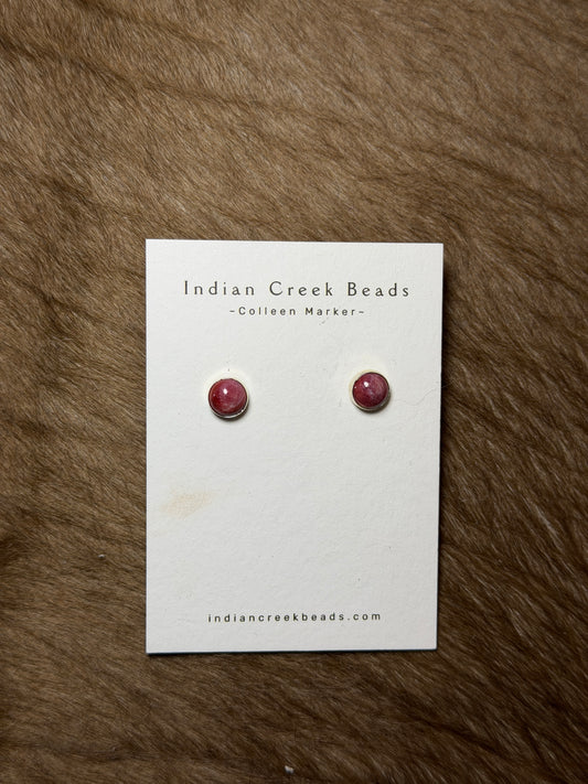 Red Spiny Simple Studs