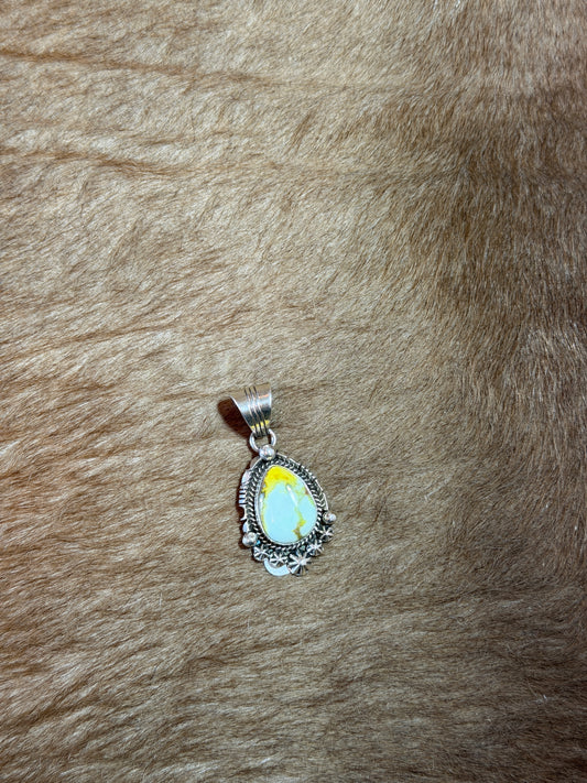 Palomino Pendant