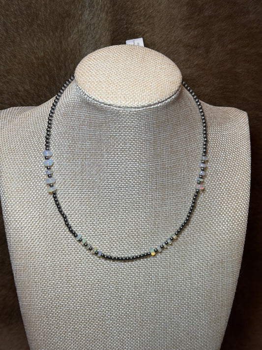 16-18" Pearl & White Opal