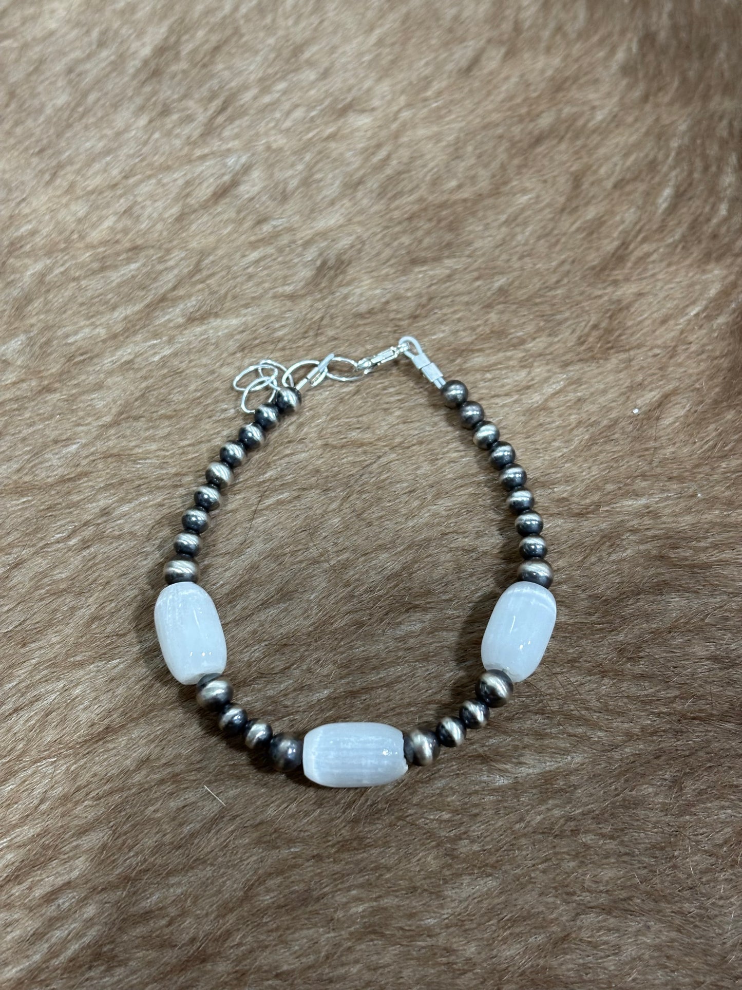 6.5-7.5" Pearl & Selenite