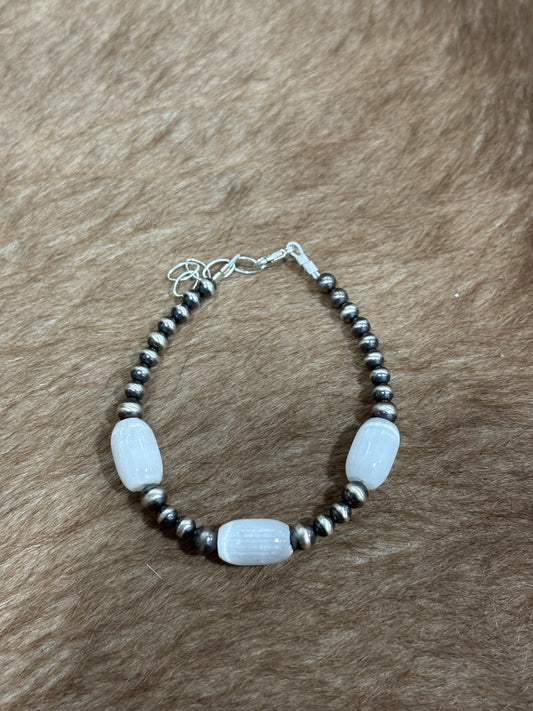 6.5-7.5" Pearl & Selenite