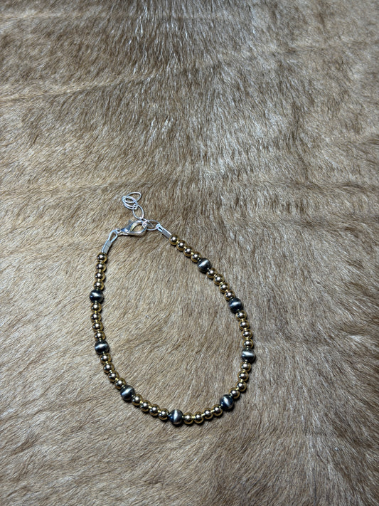 7.5-8.5" 4mm Gold & 5mm Pearl