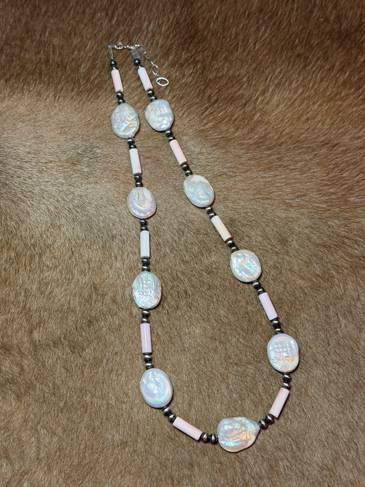 19-20.5" Freshwater Pearl & Pink Conch