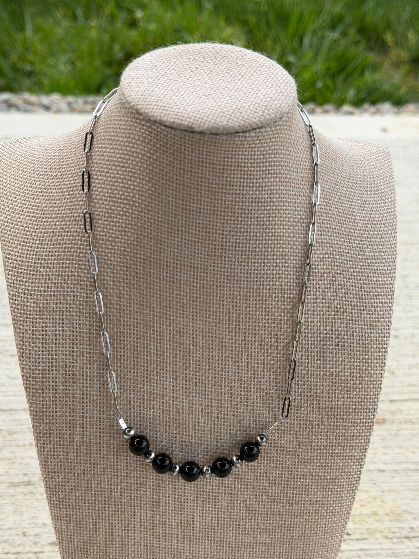16" Pearl & Black Onyx BN