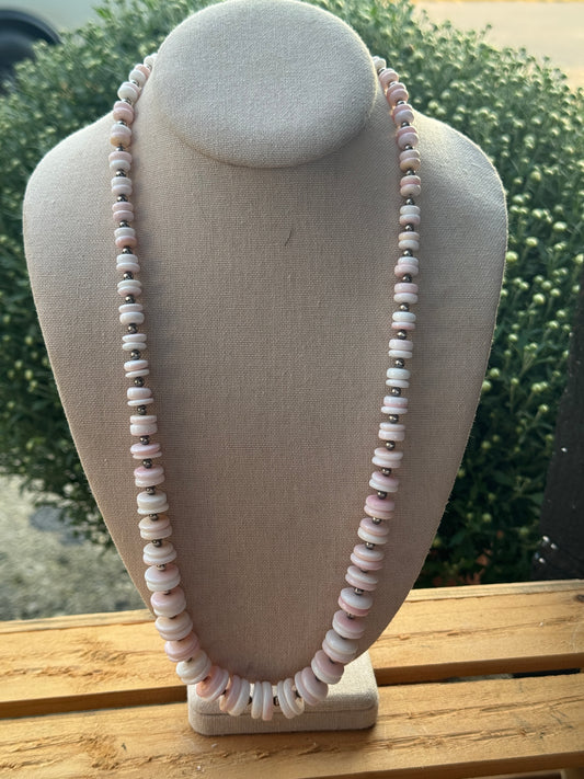 26.5-28" Graduated Pink Conch