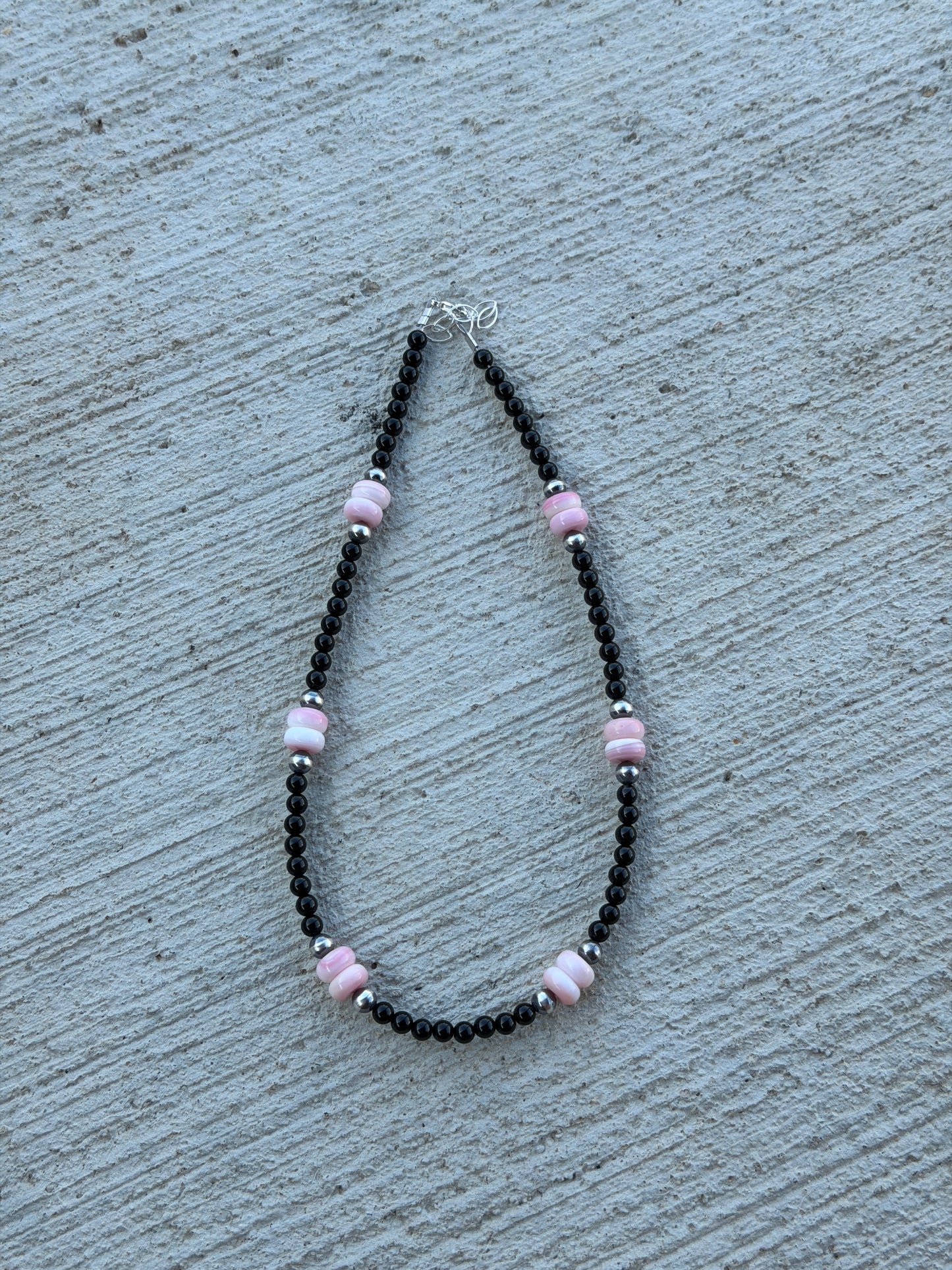 14.5-16" Black Onyx & Pink Conch