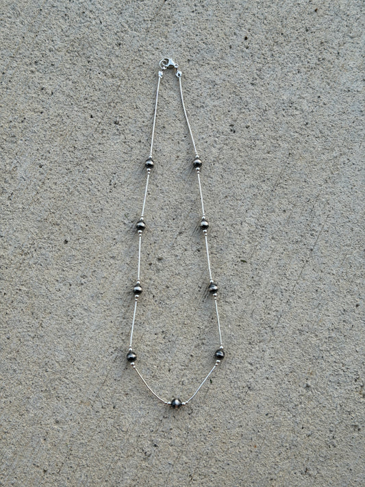 17" Liquid Silver & Pearl