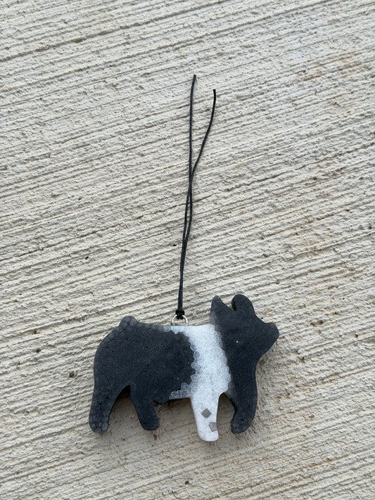 Traditional Black Belted Pig Freshie- Green Apple